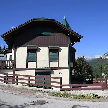 Casa Cortina *